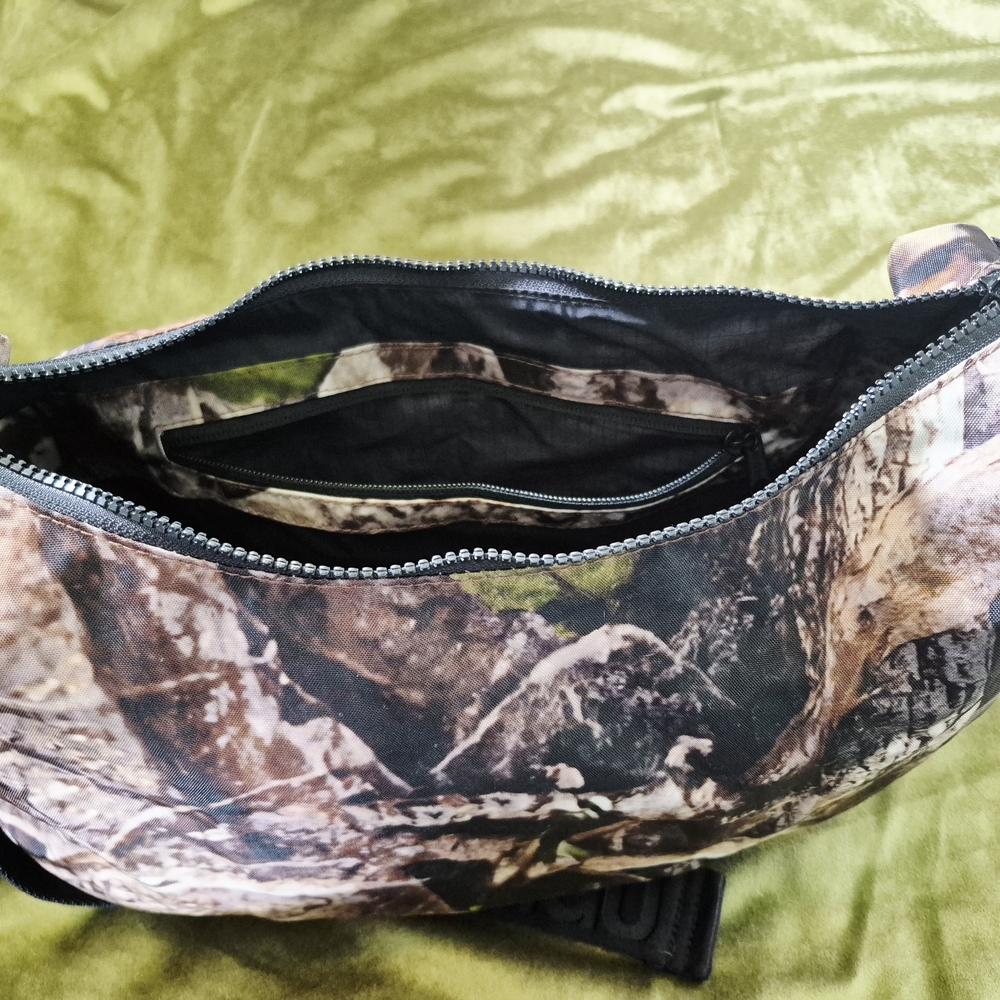 BAGGU Photo Forest Medium Crescent Crossbody Bag - Picture 5 of 9